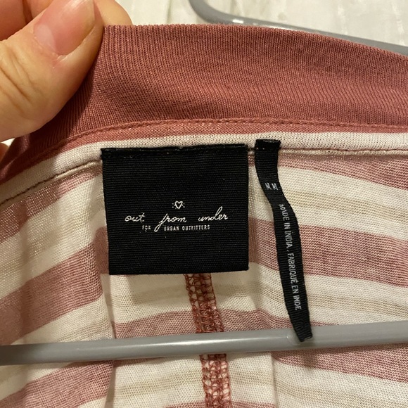 UO Cropped Long Sleeve - Picture 2 of 2